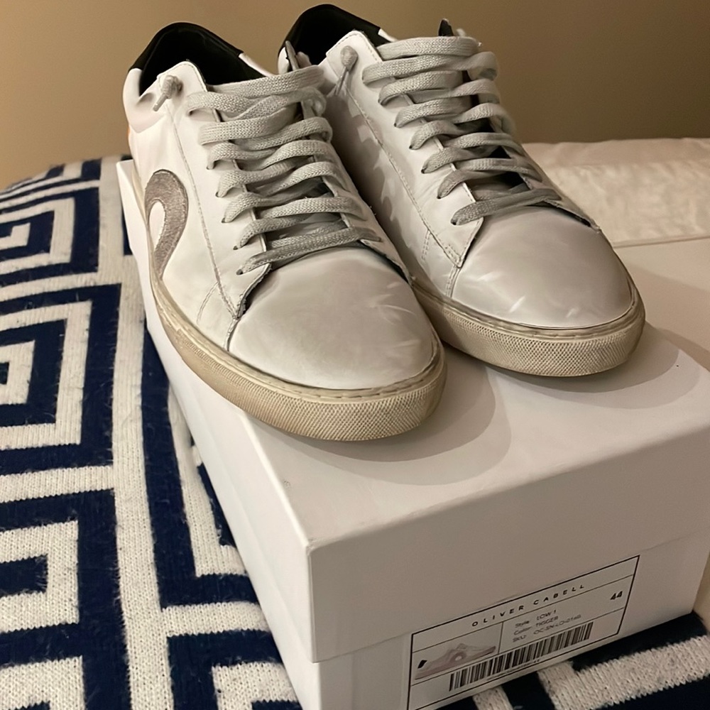 Oliver Cabell White sneakers